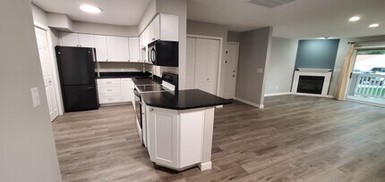 4840 Twin Lakes Rd, Unit 1 in Boulder, CO - Foto de edificio - Building Photo