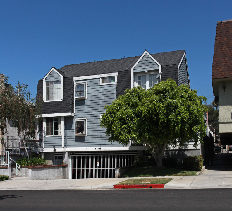 509 E Providencia Ave in Burbank, CA - Building Photo