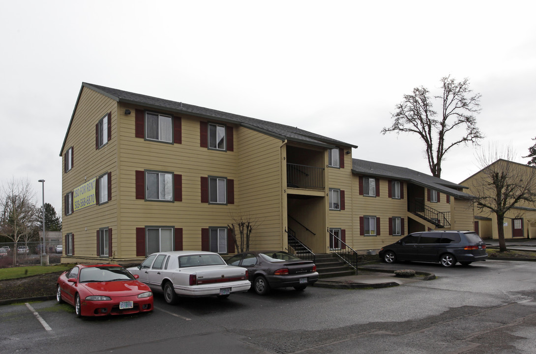 Blanton Terrace Apartments in Aloha, OR - Building Photo