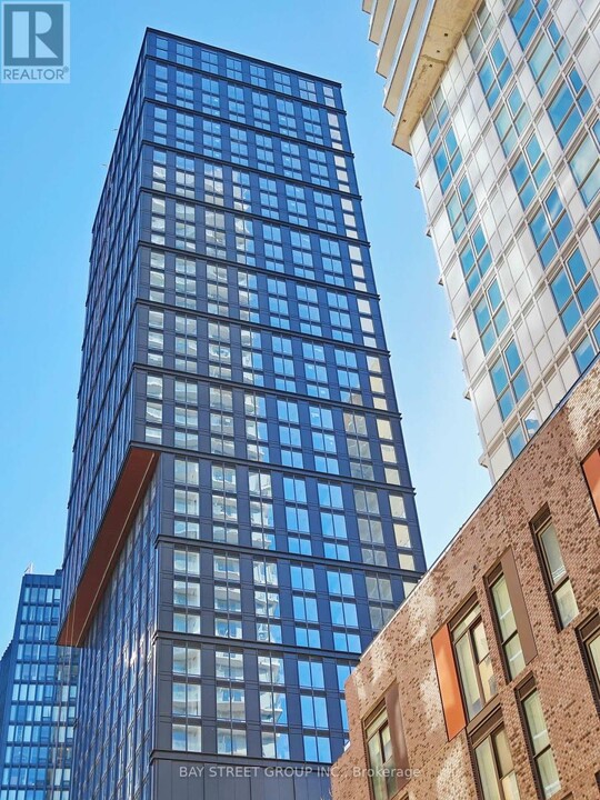 82-1182 Dalhousie St in Toronto, ON - Building Photo