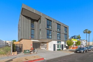 131 National City Blvd in San Diego, CA - Building Photo