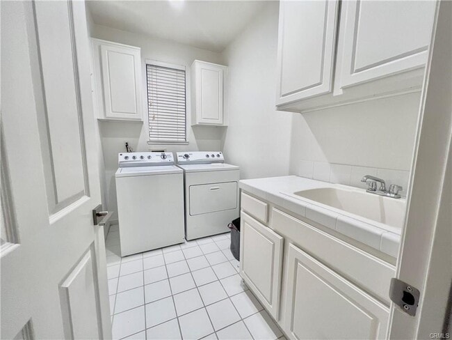 3658 Cll Jazmin in Calabasas, CA - Building Photo - Building Photo