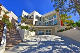13721 Pine Needles Dr in Del Mar, CA - Building Photo