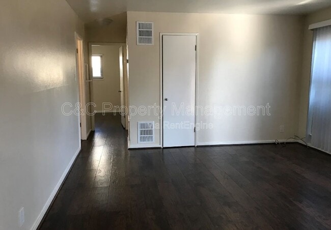 property at 926 Lupin Dr