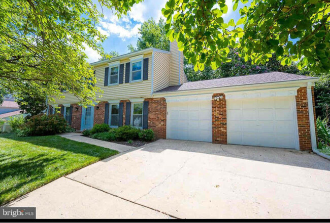 property at 4549 Lantern Pl