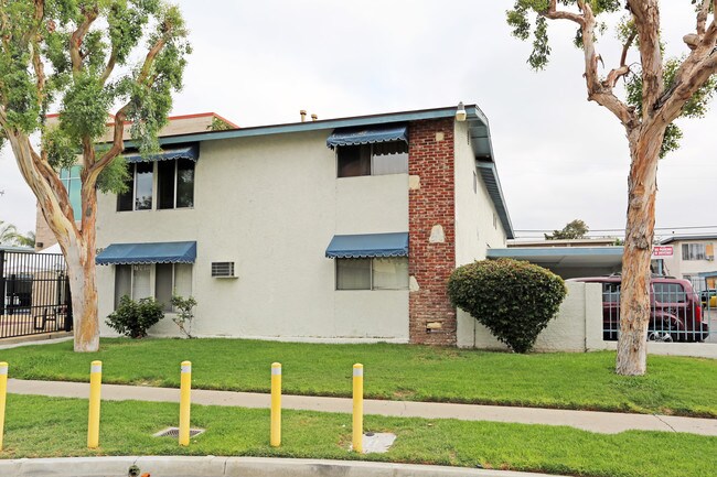 12681 Sunswept Ave in Garden Grove, CA - Foto de edificio - Building Photo