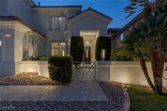 1829 Dolce Dr in Las Vegas, NV - Building Photo - Building Photo