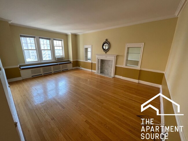 property at 5000 S Cornell Ave