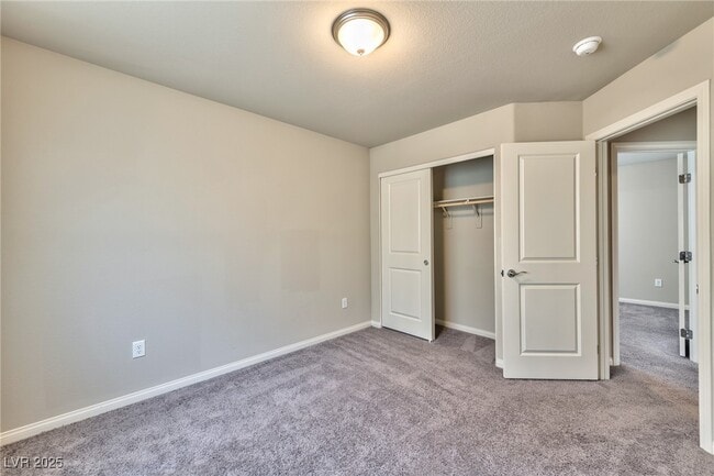 3939 Lambent Ave in North Las Vegas, NV - Foto de edificio - Building Photo