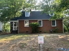 3324 Meadowbridge Rd in Richmond, VA - Building Photo