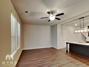 6174 Ripple Wy in Atlanta, GA - Foto de edificio - Building Photo