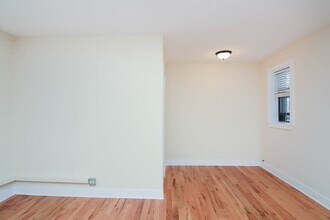 4551 N Damen in Chicago, IL - Building Photo - Building Photo