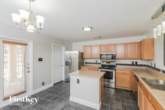 11011 Badger Peak in San Antonio, TX - Building Photo - Building Photo