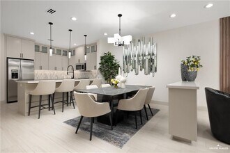 22 Canary Ave in McAllen, TX - Building Photo - Building Photo