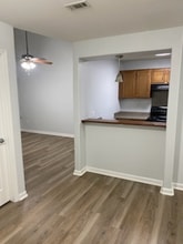 815 Church St, Unit B in East Bernard, TX - Building Photo - Building Photo