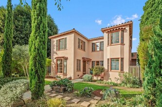 657 Euclid Ave in Long Beach, CA - Building Photo - Building Photo