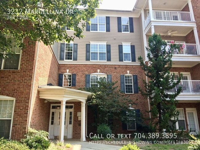 3232 Margellina Drive in Charlotte, NC - Building Photo - Building Photo