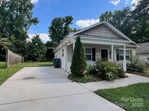 112 Leonard St in Mooresville, NC - Building Photo - Building Photo