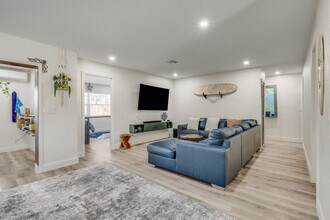 415 N Shore Dr in Cocoa Beach, FL - Building Photo - Building Photo