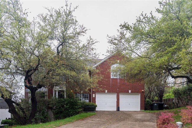 property at 2200 Rimrock Dr