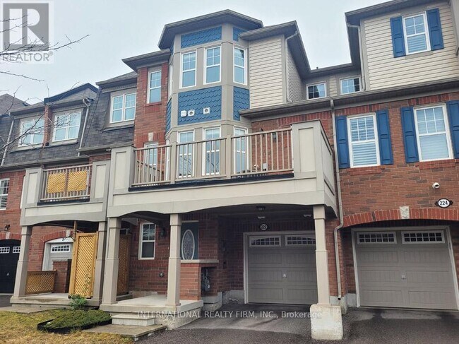 222 Mortimer Cres