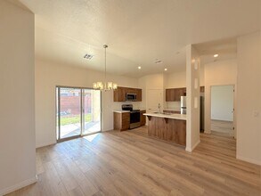 4759 W 3080 S in Hurricane, UT - Building Photo - Building Photo