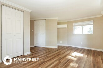6105 55th Ave N in St. Petersburg, FL - Building Photo - Building Photo