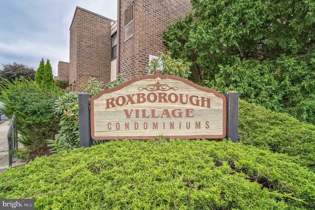 611-15-615 Roxborough Ave, Unit 607A in Philadelphia, PA - Building Photo - Building Photo