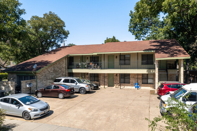 Austin Condominiums in Denton, TX - Building Photo - Primary Photo