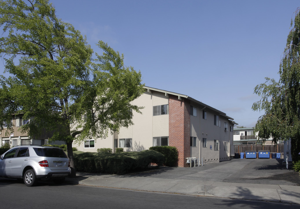 1663 Ontario Dr in Sunnyvale, CA - Building Photo