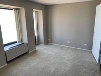 425 E Erie St, Unit 3804 in Chicago, IL - Building Photo - Building Photo