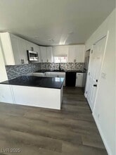 1815 Harding St in North Las Vegas, NV - Building Photo - Building Photo