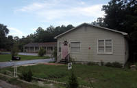 614 Beverly Ave in Largo, FL - Building Photo - Building Photo