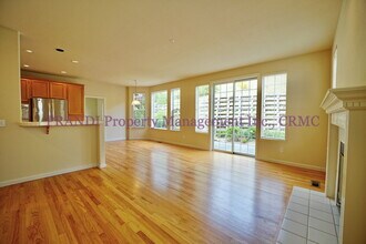 54 Aaron Dr in Novato, CA - Building Photo - Building Photo