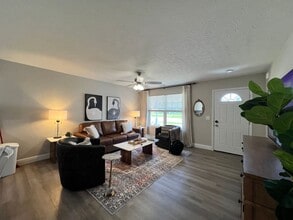 241 Southwind Blvd in Wilmington, OH - Building Photo - Building Photo