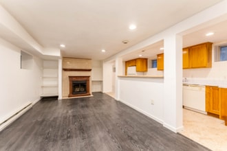 68 Oakwood Ave in Troy, NY - Building Photo - Building Photo