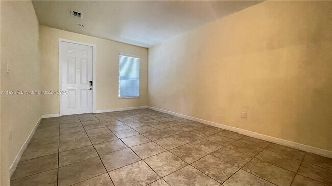 17090 SW 95th Terrace in Miami, FL - Building Photo - Building Photo