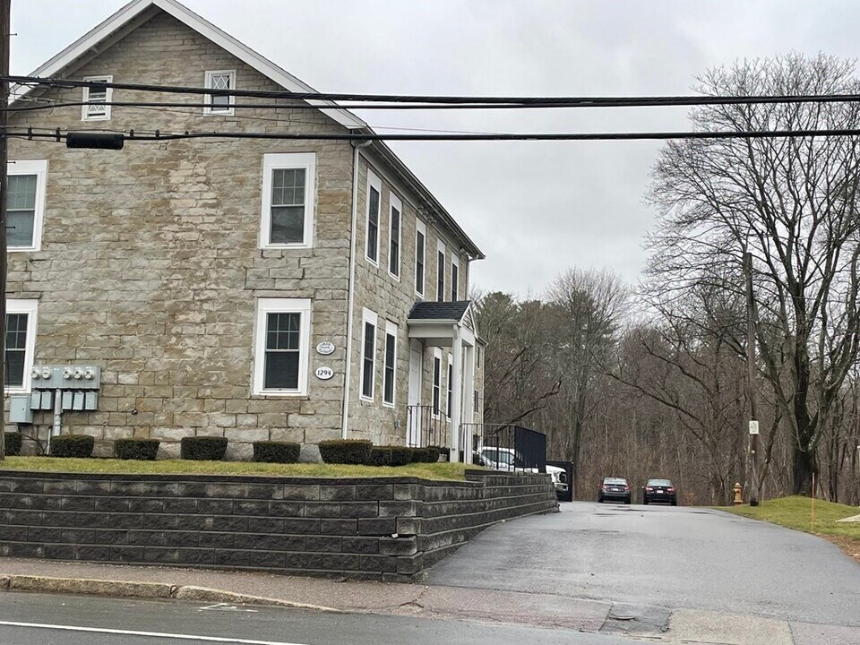 1294 Washington St in Weymouth, MA - Building Photo