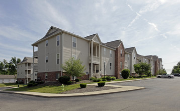 Charter Woods Apartments in Fairborn, OH - Building Photo - Building Photo