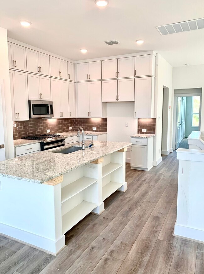 8851 Oakland Rd in San Antonio, TX - Building Photo - Building Photo