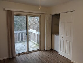 25D Pine Ln, Unit 2 in Albany, NY - Building Photo - Building Photo