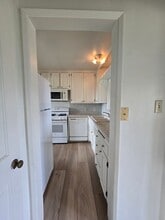 1835 Elevado Rd in Vista, CA - Foto de edificio - Building Photo