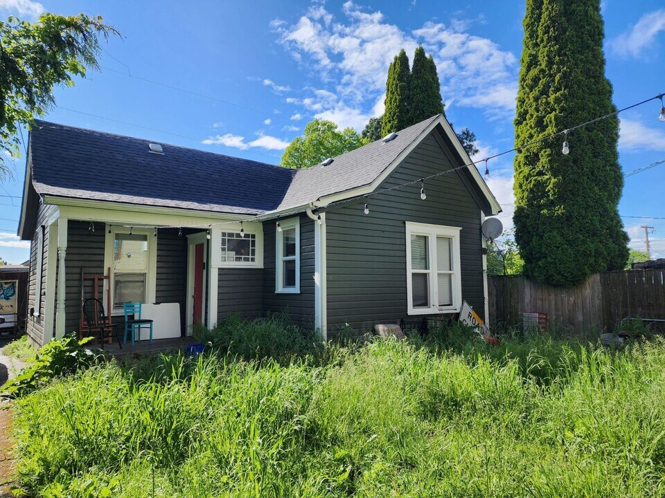 1523 Humboldt St in Bellingham, WA - Building Photo