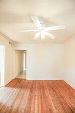 2315 W School St in Chicago, IL - Foto de edificio - Building Photo