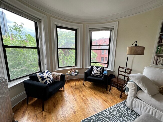 421 Marlborough St