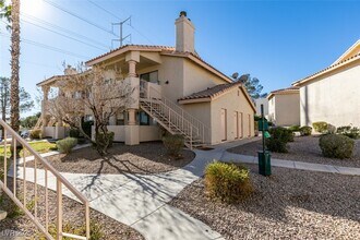 1005 Sulphur Springs Ln in Las Vegas, NV - Building Photo - Building Photo