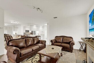 7334 Pine Creek Way in Port St. Lucie, FL - Building Photo - Building Photo