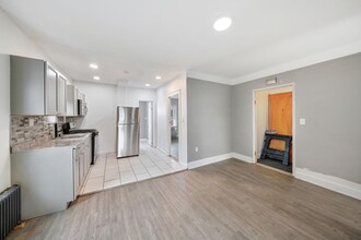 30-33 87th St in Queens, NY - Building Photo - Building Photo