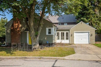 1547 Sherbrook Rd in South Euclid, OH - Building Photo - Building Photo