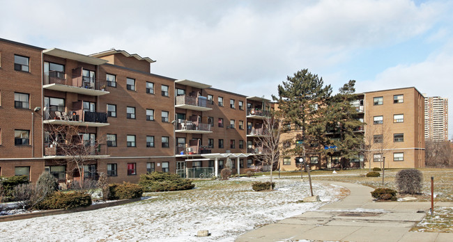 Parkridge Apartments in Toronto, ON - Building Photo - Building Photo